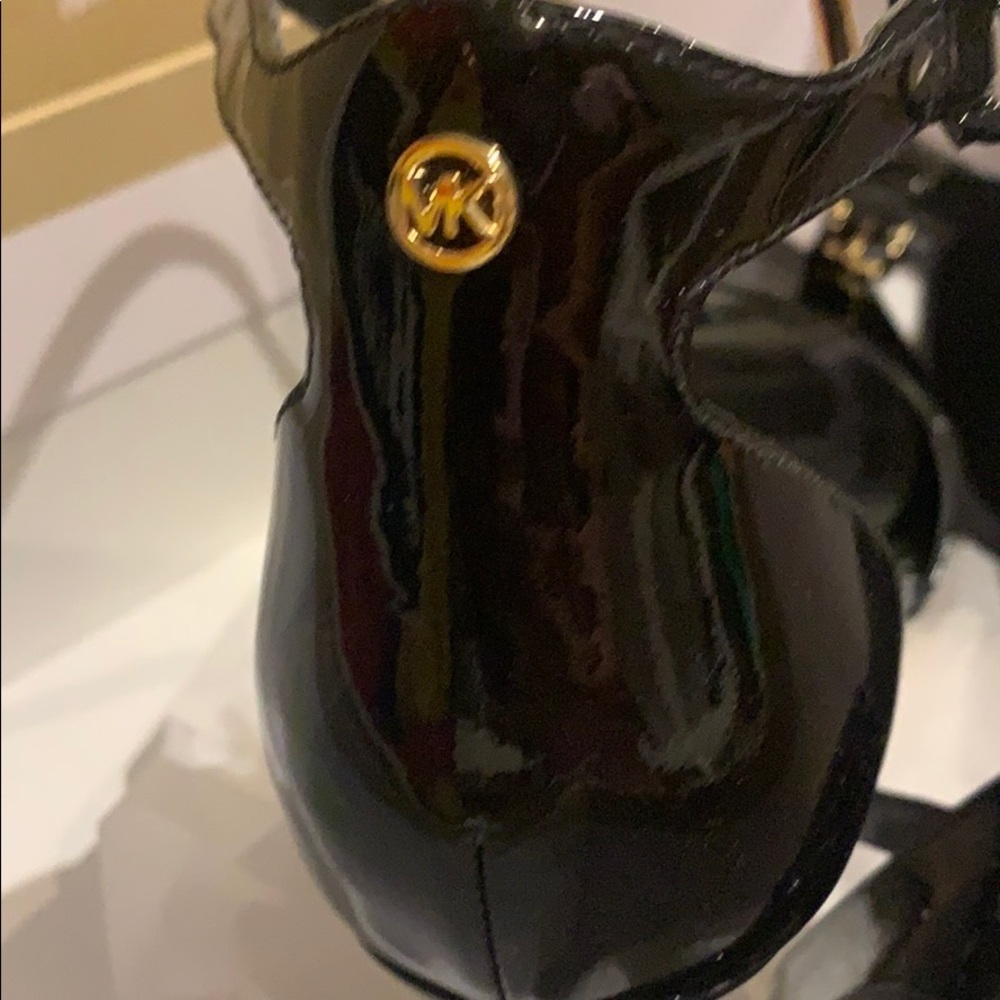 Shoes - Picture 1 of 5